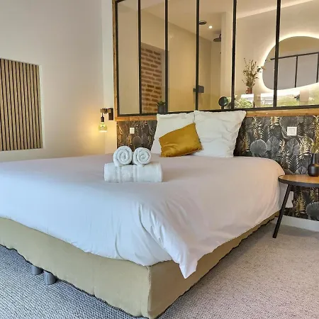 Le Jardin Secret - Piscine - Clim - De Gamme Appartement