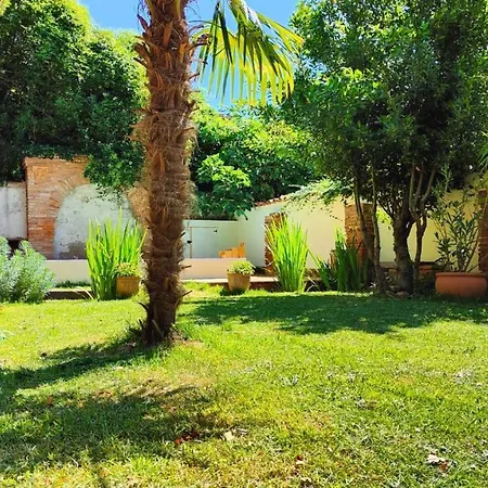 Апартаменты Le Jardin Secret - Piscine - Clim - De Gamme *