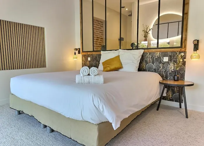 Le Jardin Secret - Piscine - Clim - De Gamme Апартаменты